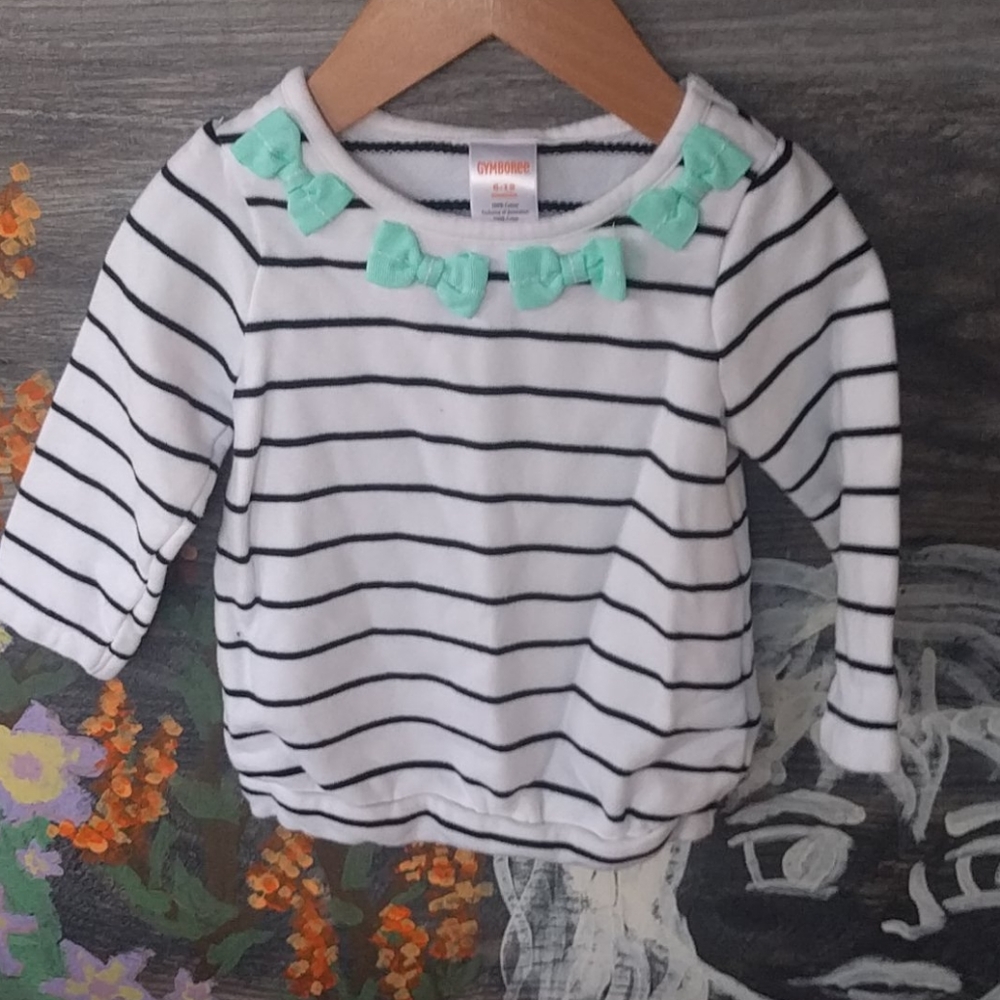 Gymboree 6 to 12 months sweatshirt